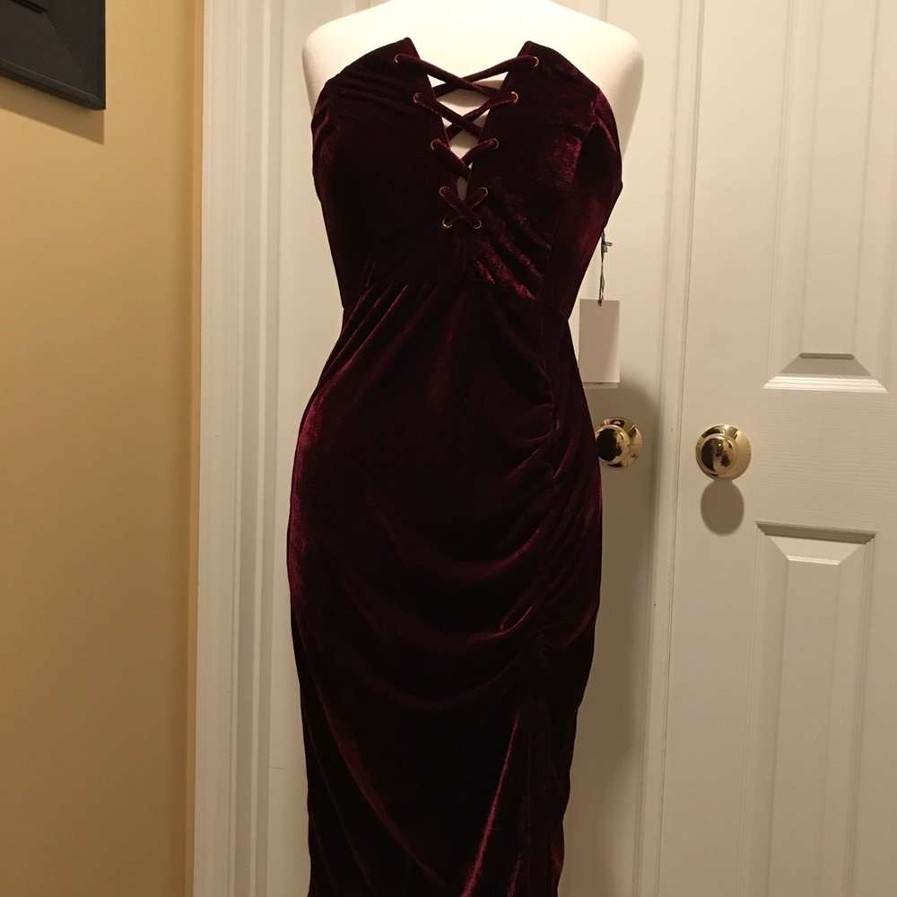 Dark wine velvet strapless dress
